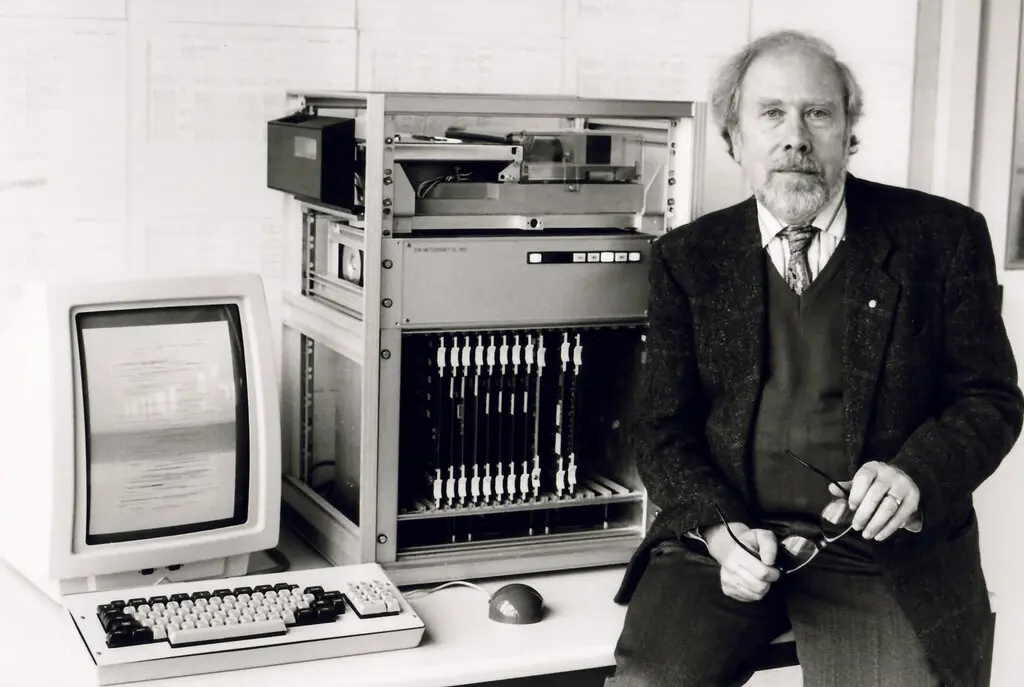 Никлаус Вирт рядом с Lilith в 1984 г.